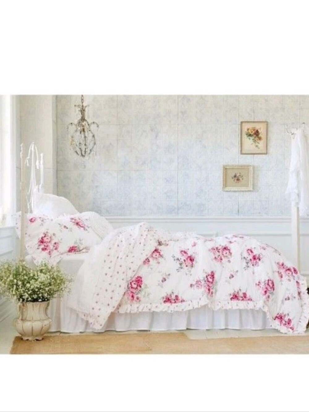 Simply Shabby Chic by Rachel Ashwell Pink Floral Full/Queen Comforter